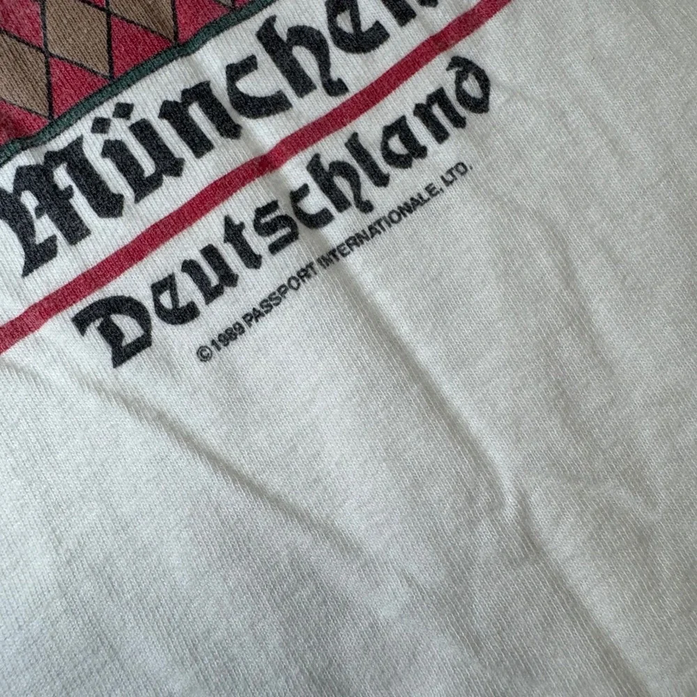 Vintage 1989 Oneita Power-T Schaefer's Munich tee L Germany crest‎ graphic